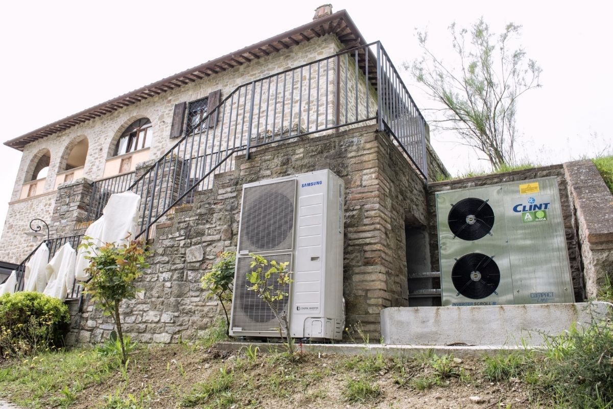 Pompa di calore - Agriturismo Villa Torranca