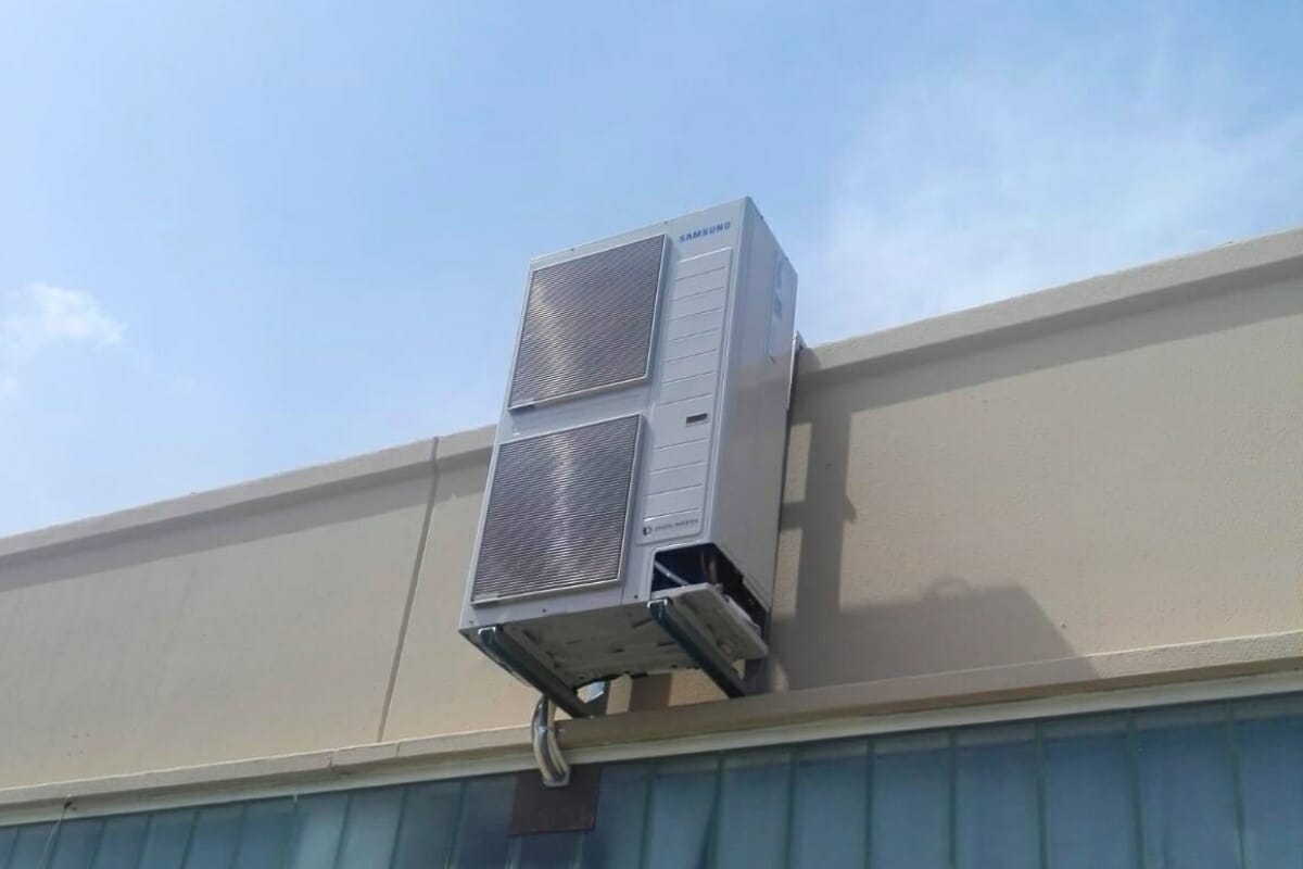 Impianto di climatizzazione aziendale 127,4 kW